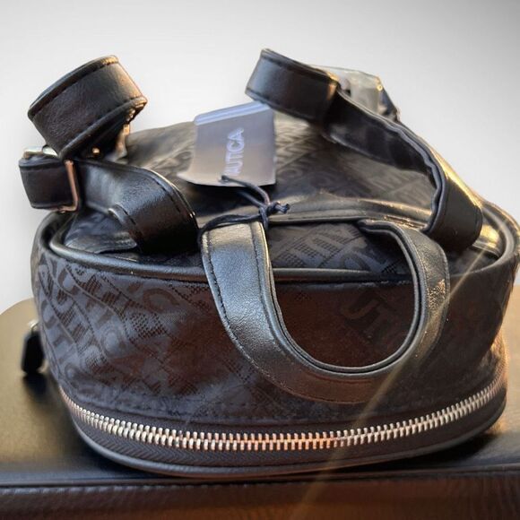 NWT Nautica Jacquard Logo Sport Striped Black & White Backpack Size Medium - Picture 12 of 17